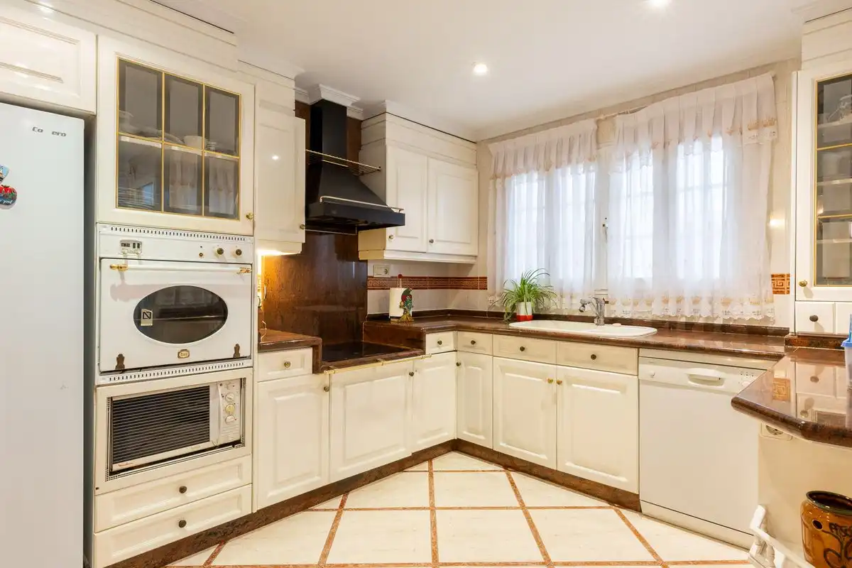 Piso con ascensor en venta en Calle Marqués de Zenete, imagen 10