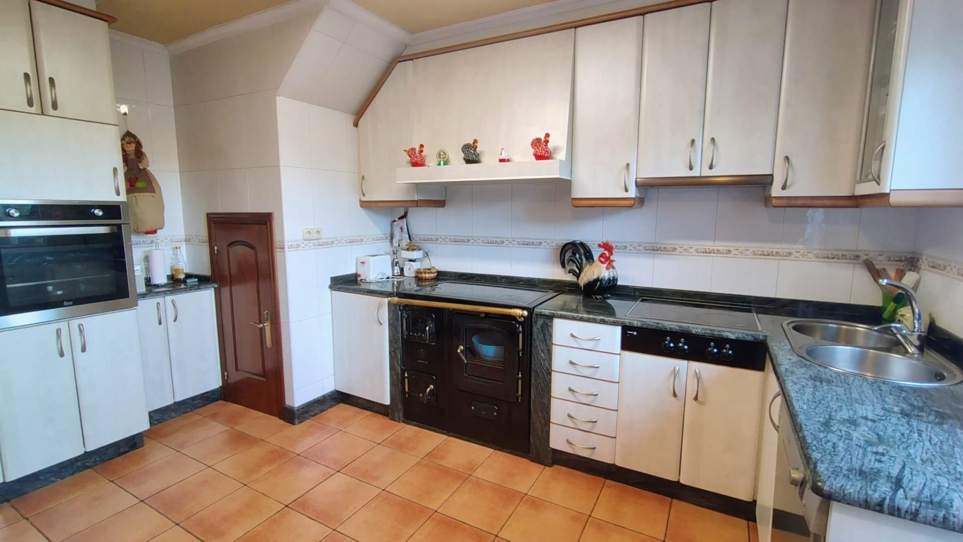 House or chalet for sale in Parroquias de Santiago