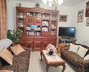 Living room of Flat for sale in  Sevilla Capital  with Air Conditioner, Heating and Furnished
