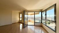 Bedroom of Flat for sale in  Valencia Capital  with Air Conditioner, Heating and Private garden