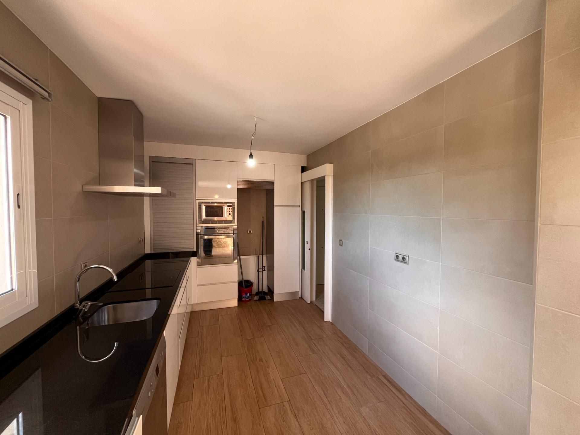 Cuina de Pis en venda en Málaga Capital amb Jardí privat i Terrassa