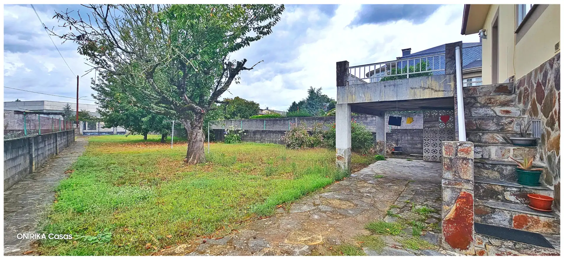 Houses for sale in Sarria  with Heating, Private garden and Parquet flooring