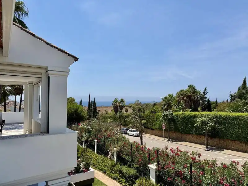Vista exterior de Apartamento de alquiler en Marbella con Aire acondicionado, Calefacción y Terraza