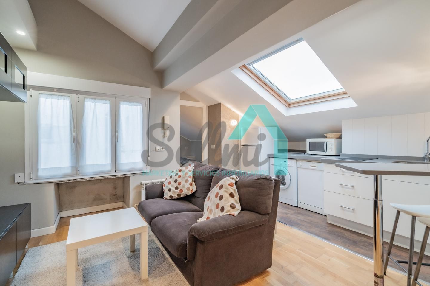 Flat to rent in Matemático Pedrayes, Plaza de América