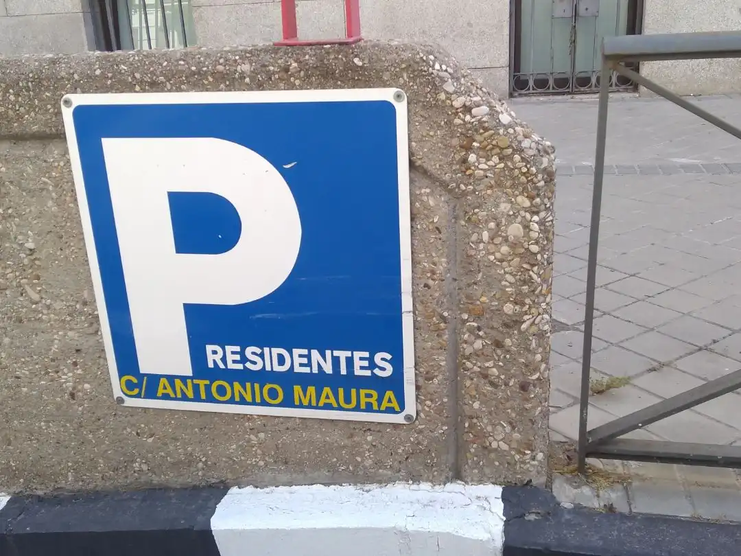 Parkplatz von Garage zur Miete in Madrid