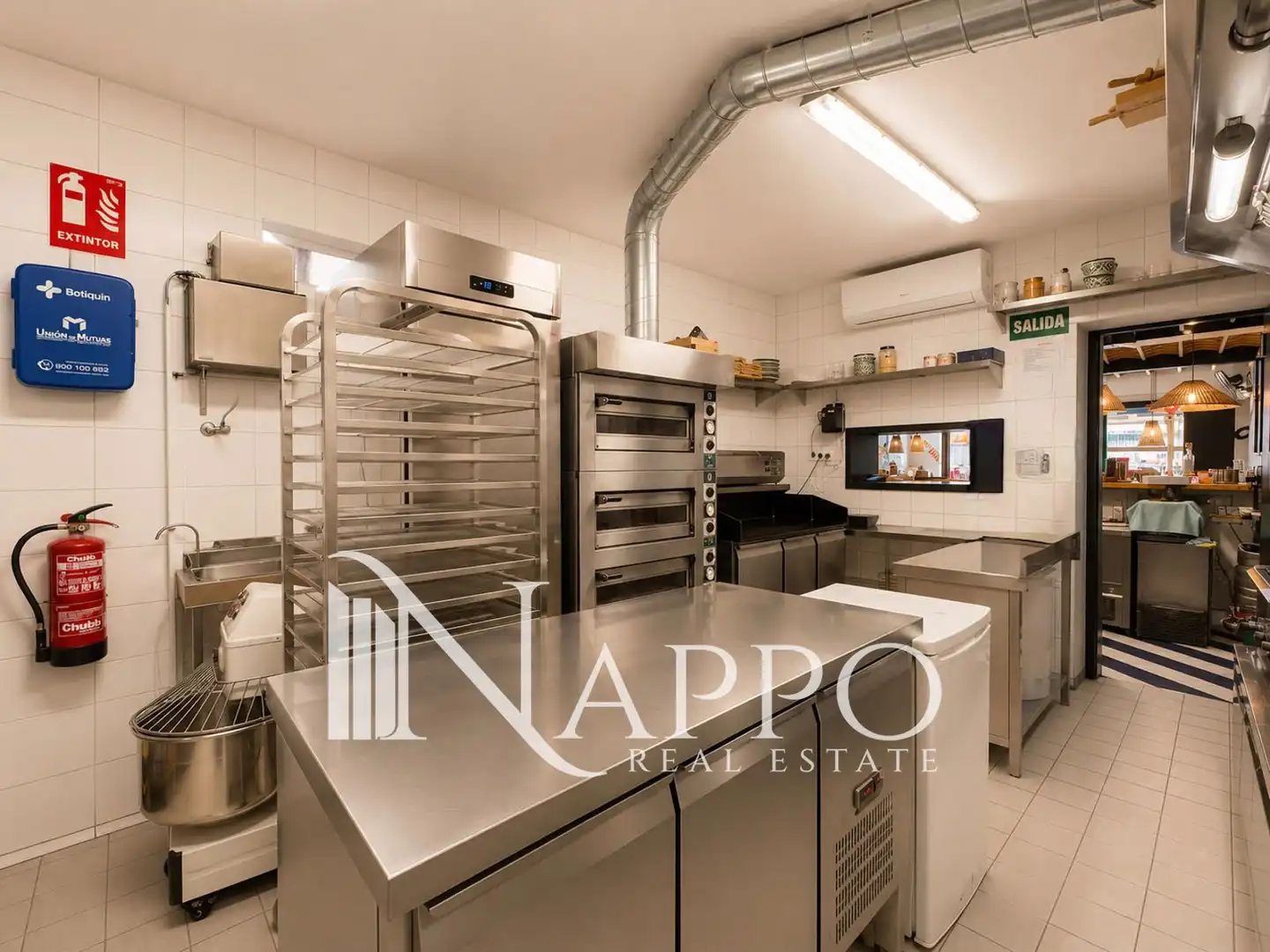 Business premises for transfer in de sant magi, imagen 13