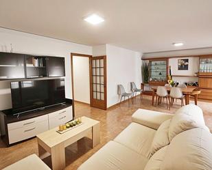 Sala d'estar de Apartament de lloguer en Oliva amb Aire condicionat