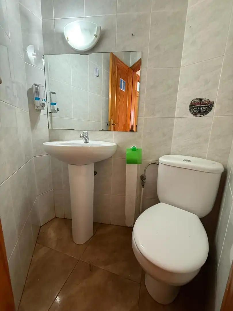 Bany de Local de lloguer en Águilas