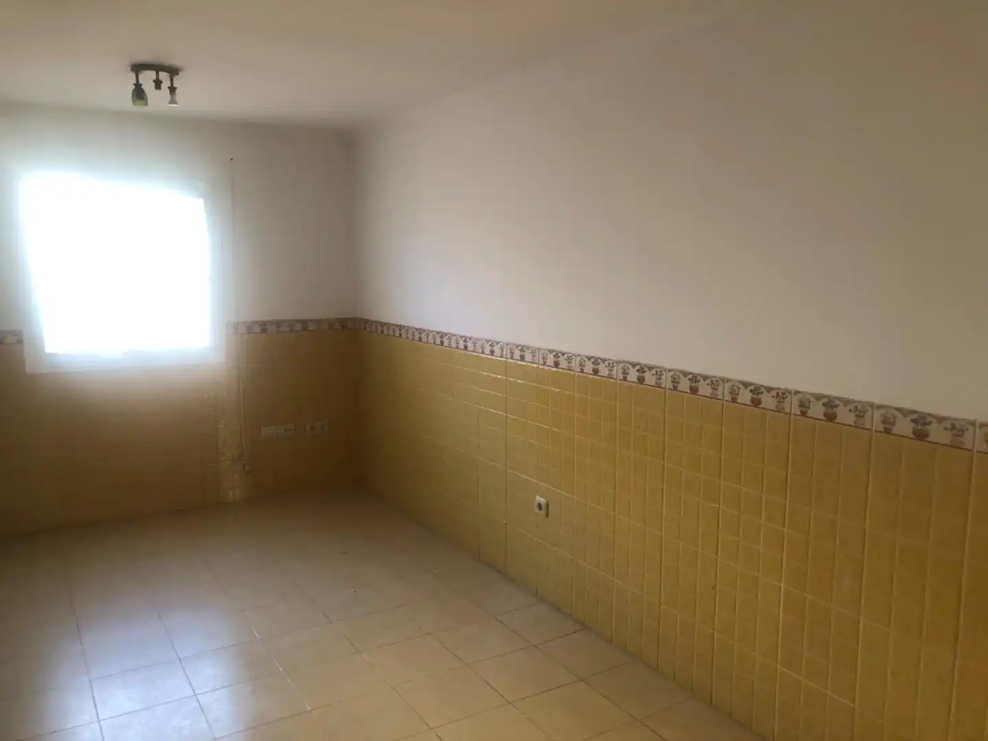 Cocina de Casa adosada en venta en Mijas con Aire acondicionado, Calefacción y Jardín privado