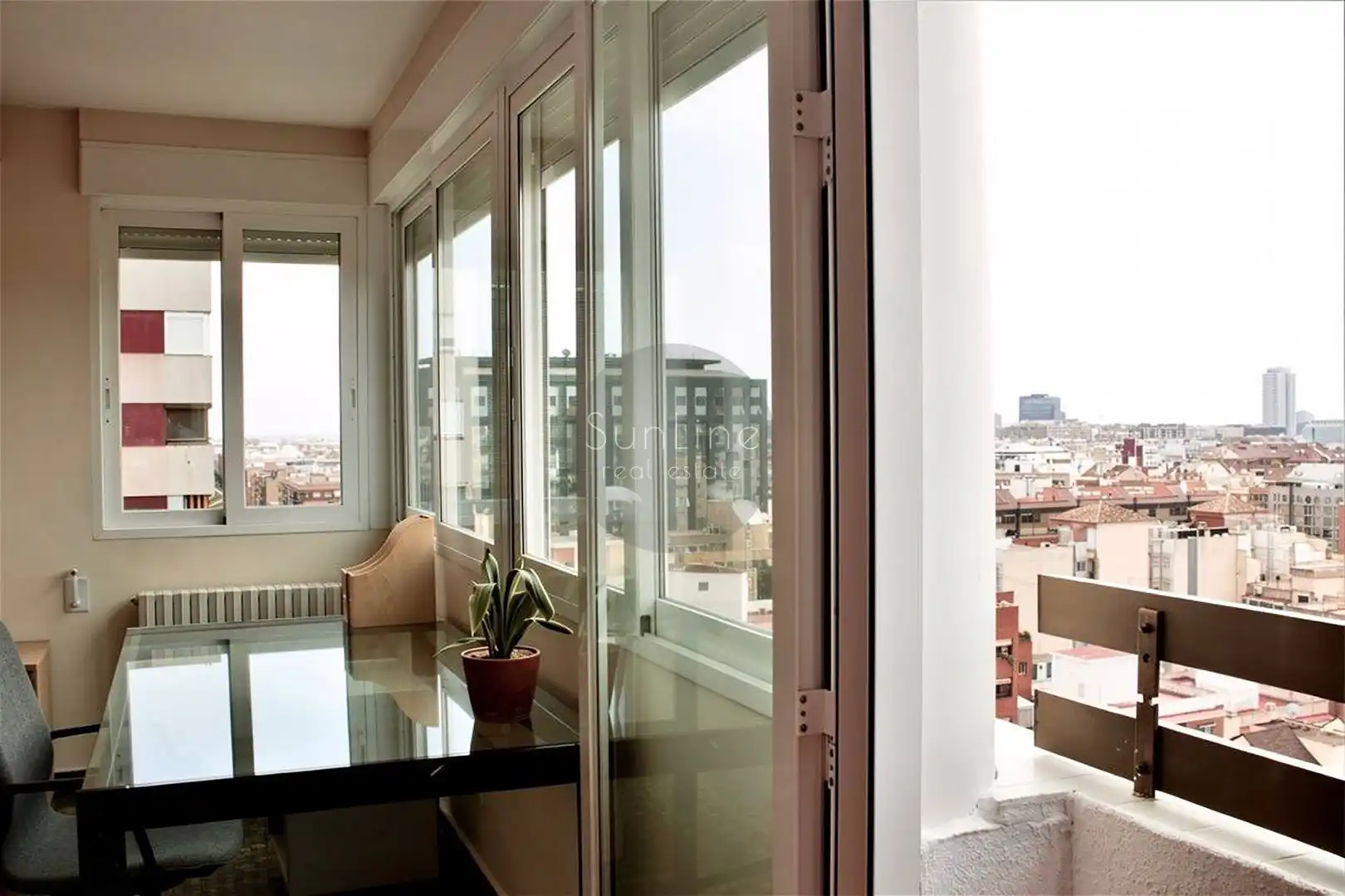 Balcony of Flat for rent in Valencia  with Furnished and Balcony