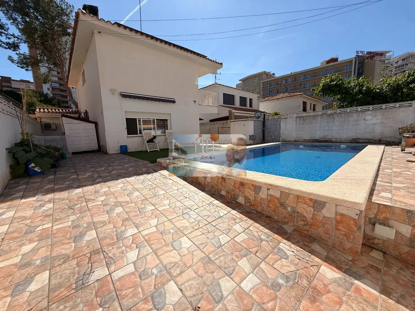 Schwimmbecken von Haus oder Chalet zum Verkauf in Benicasim / Benicàssim mit Klimaanlage, Heizung und Terrasse