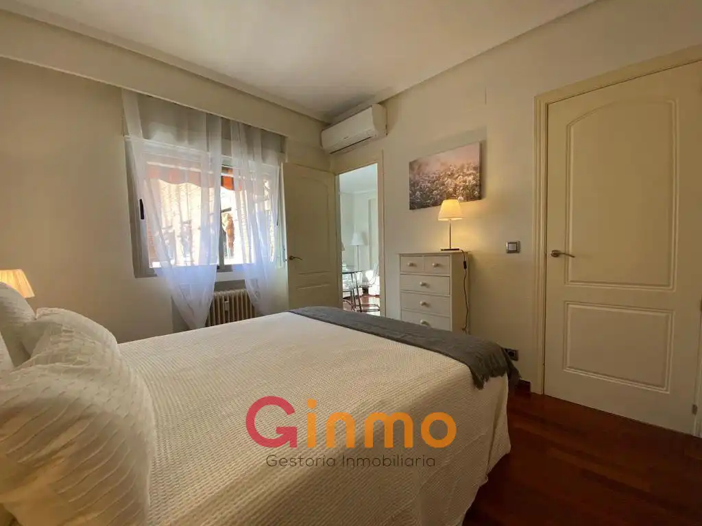 Flat for rent in Calle de San Julio, 3, El Viso
