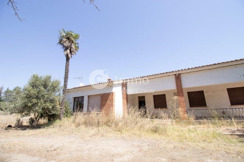 House or chalet for sale in  Lleida Capital  with Private garden, Terrace and Swimming Pool