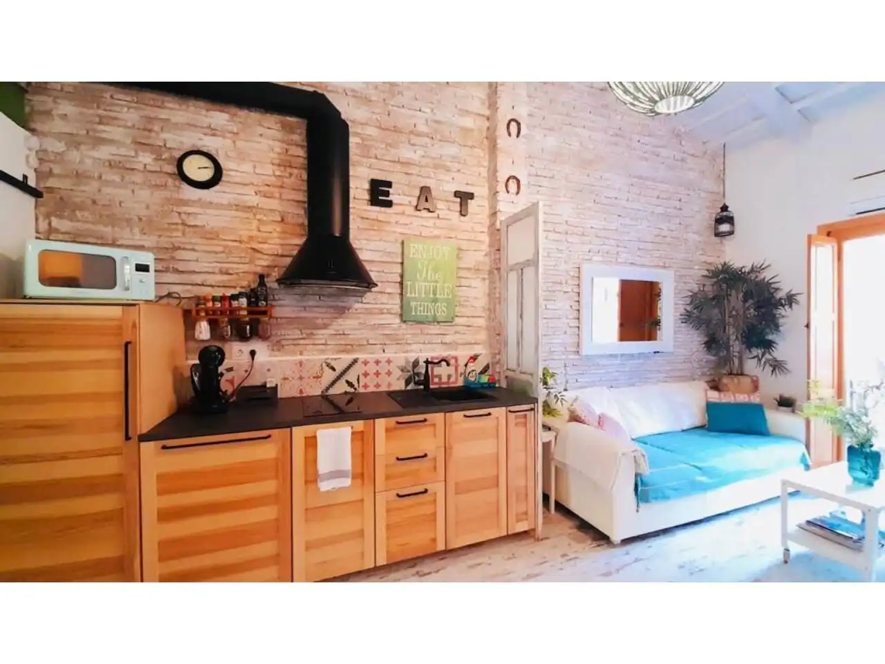 Study for rent in Calle Escalante, El Cabanyal - El Canyamelar