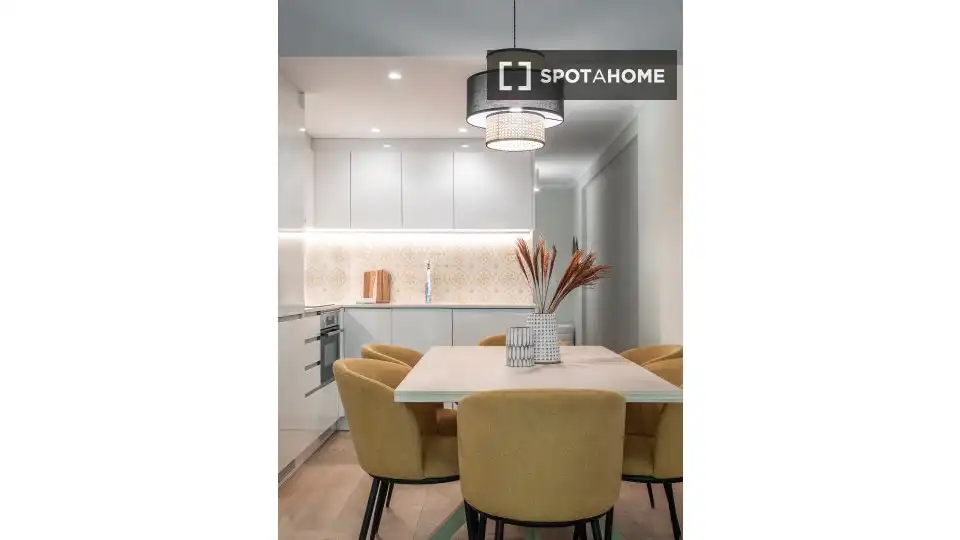 Flat with terrace to rent in Eixample, imagen 4