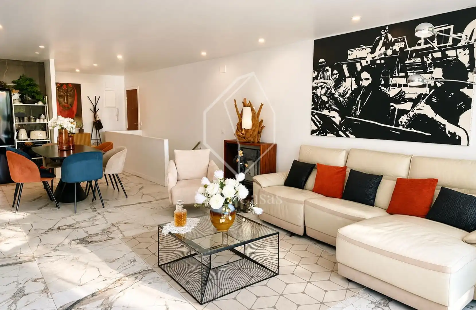 Sala d'estar de Dúplex en venda en Empuriabrava amb Aire condicionat, Calefacció i Terrassa