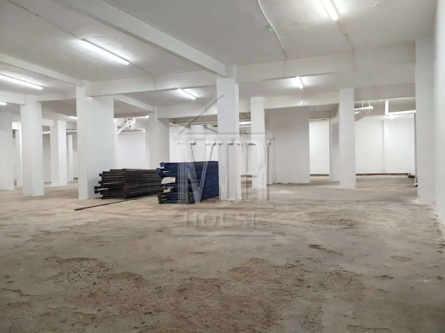 Local comercial en venta en Carrer de Pere Martell 92, imagen 2