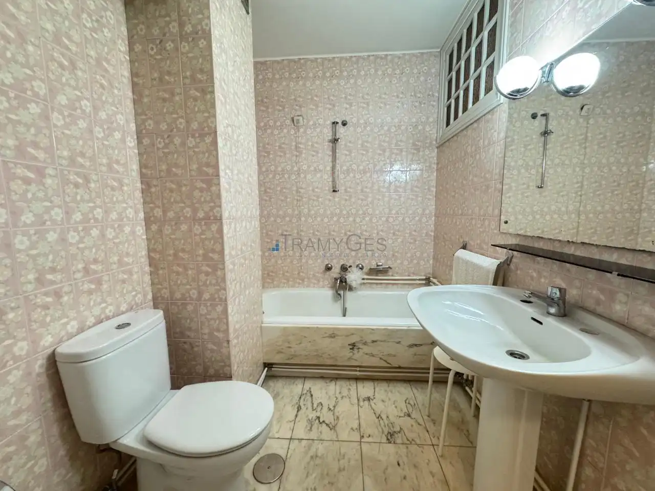Flat with lift for sale in Avenida gran vía, imagen 19