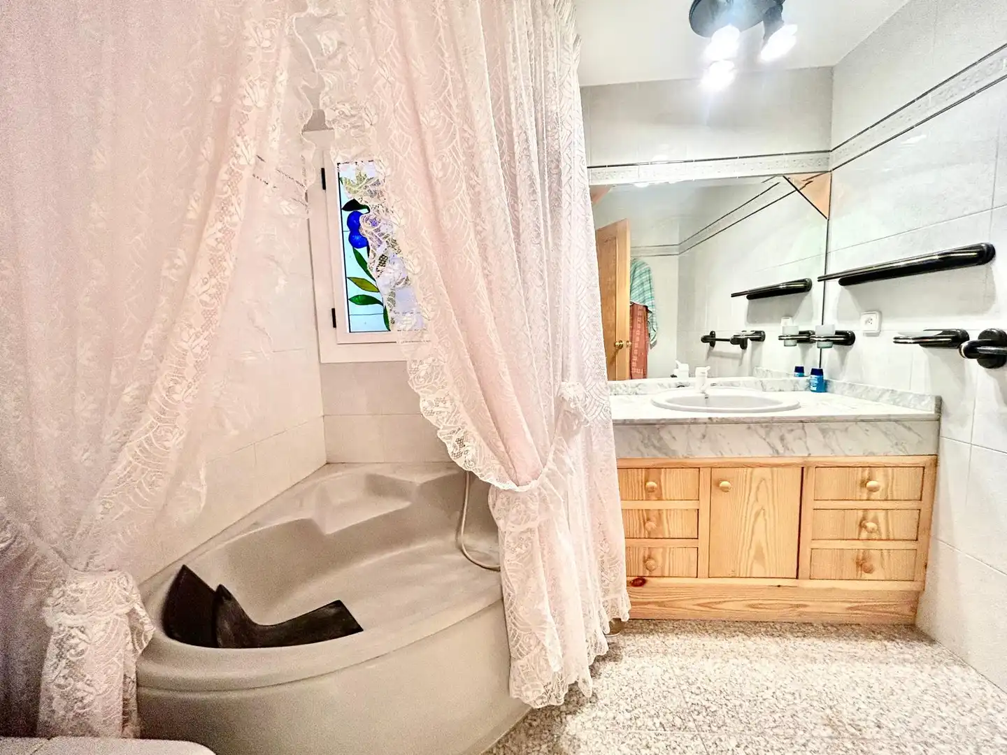 Baño de Casa adosada en venta en Paterna del Río con Calefacción, Terraza y Trastero