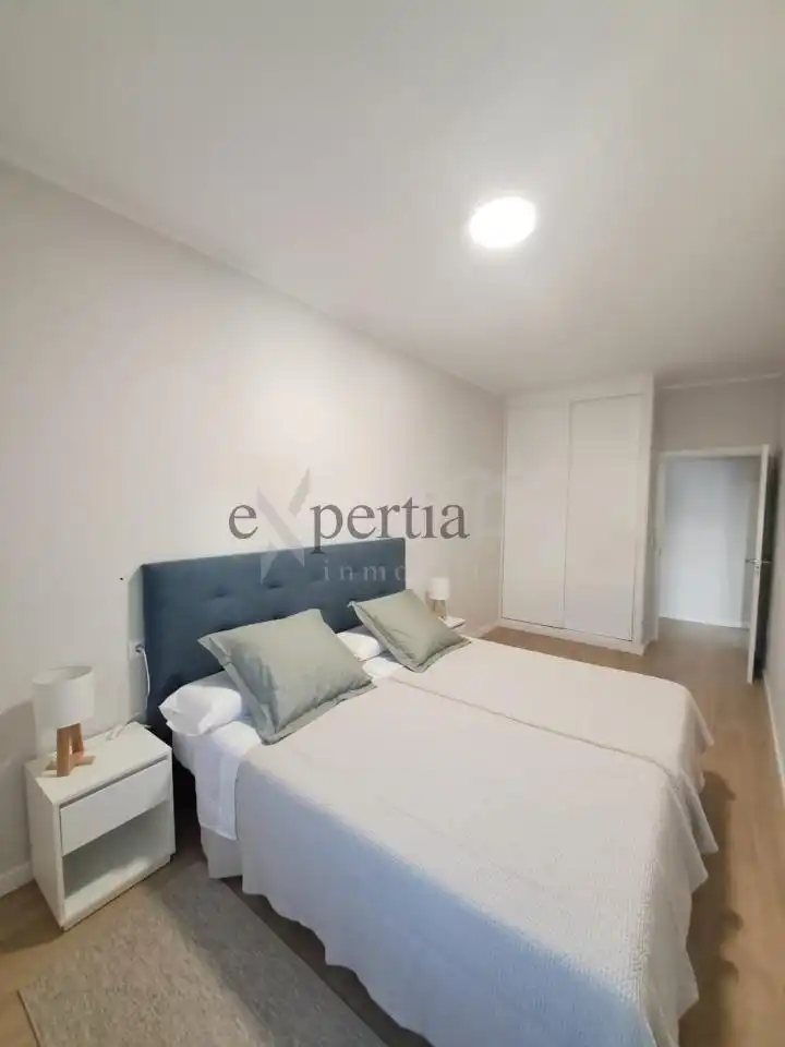 Habitación de Piso de alquiler en A Pobra do Caramiñal con Calefacción y Amueblado