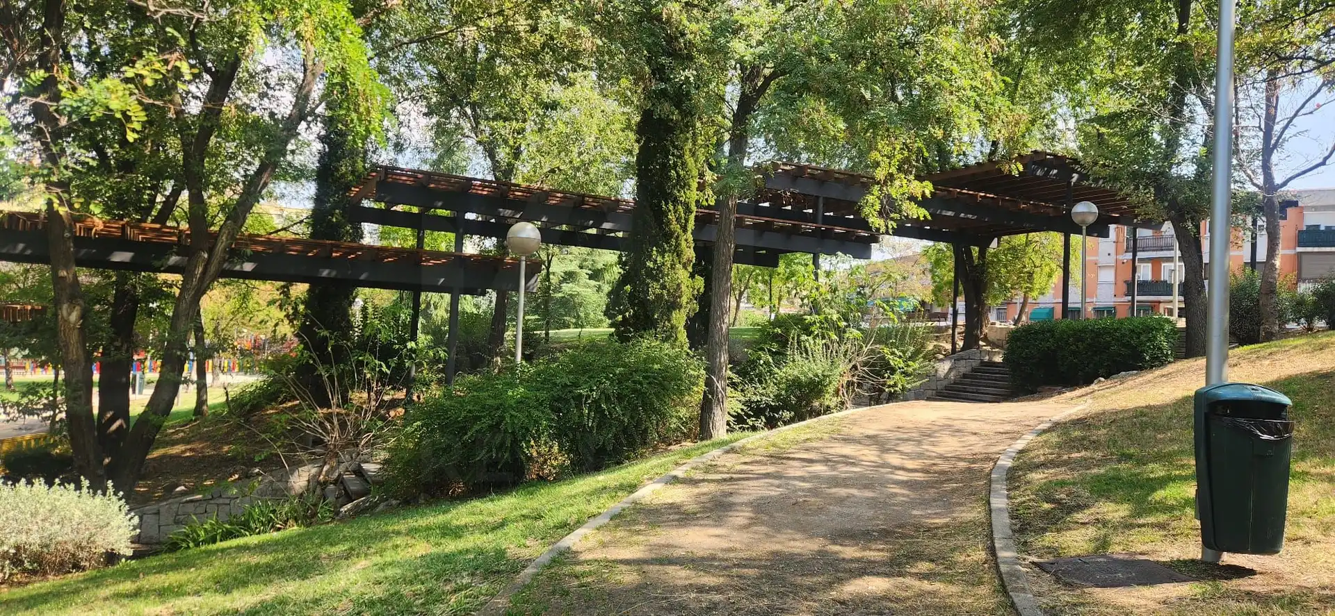 Vista exterior de Pis en venda en Madrid amb Aire condicionat i Calefacció