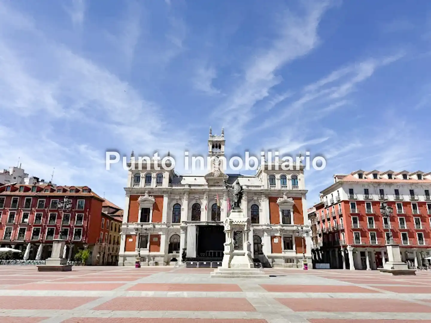 Vista exterior de Pis en venda en Valladolid amb Calefacció, Parquet i Terrassa