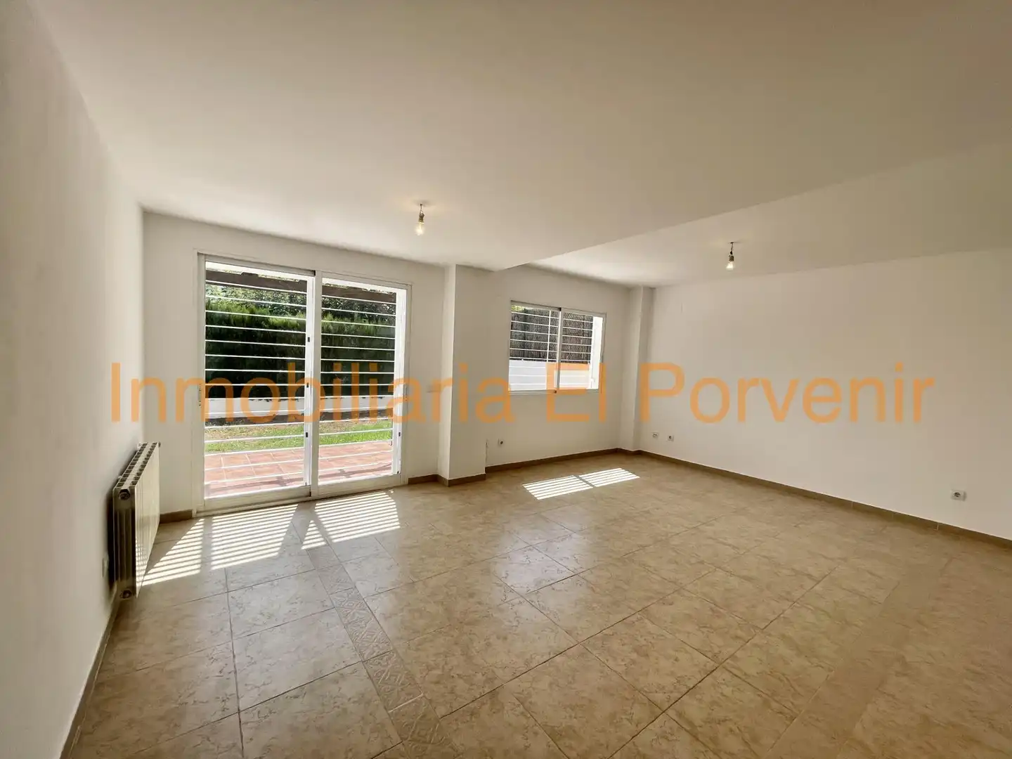 Casa o chalet de alquiler en Torrent con Calefacción, Jardín privado y Terraza