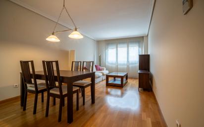 Living room of Flat for sale in  Madrid Capital  with Air Conditioner, Heating and Parquet flooring