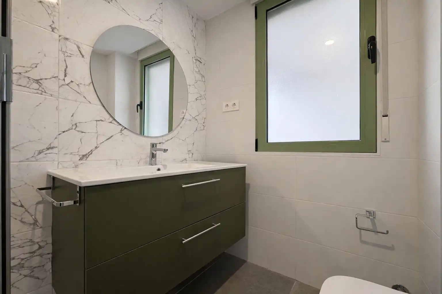Bathroom of Flat for sale in Calpe / Calp  with Air Conditioner and Terrace