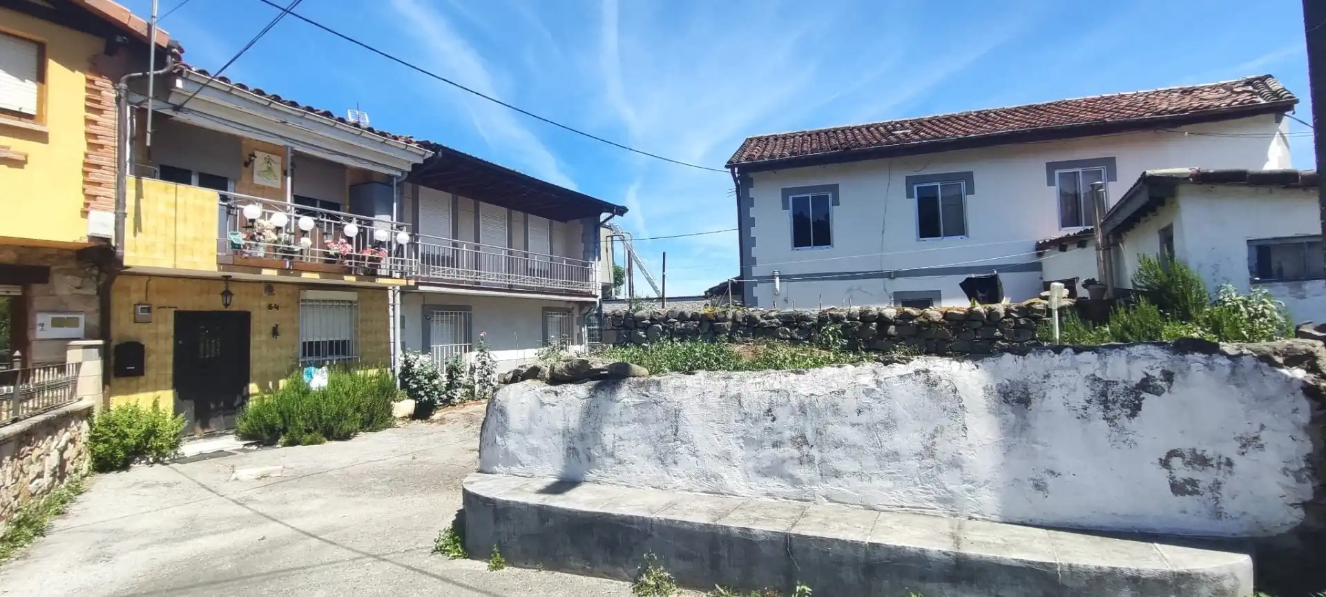 Vista exterior de Casa o xalet en venda en Corvera de Toranzo