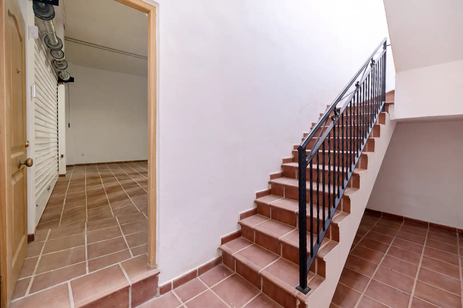 Detached house with pool for sale in Calle Lorenzo Valla, imagen 7