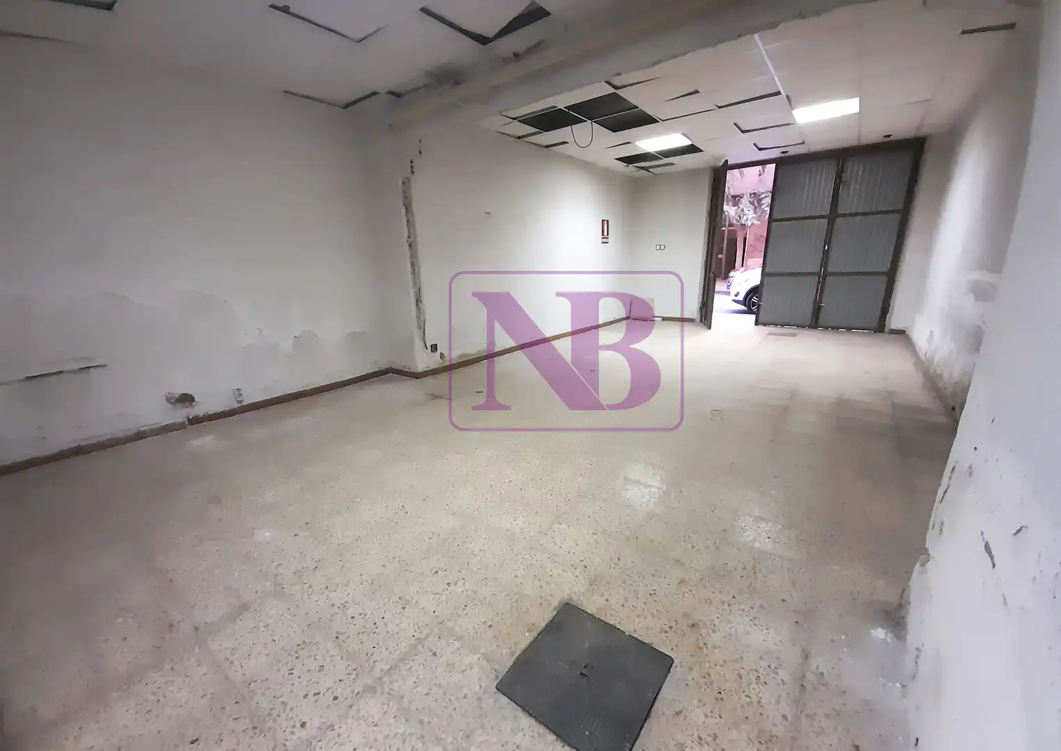 Business premises for sale in Carrer d'Antoni Gaudí, imagen 7