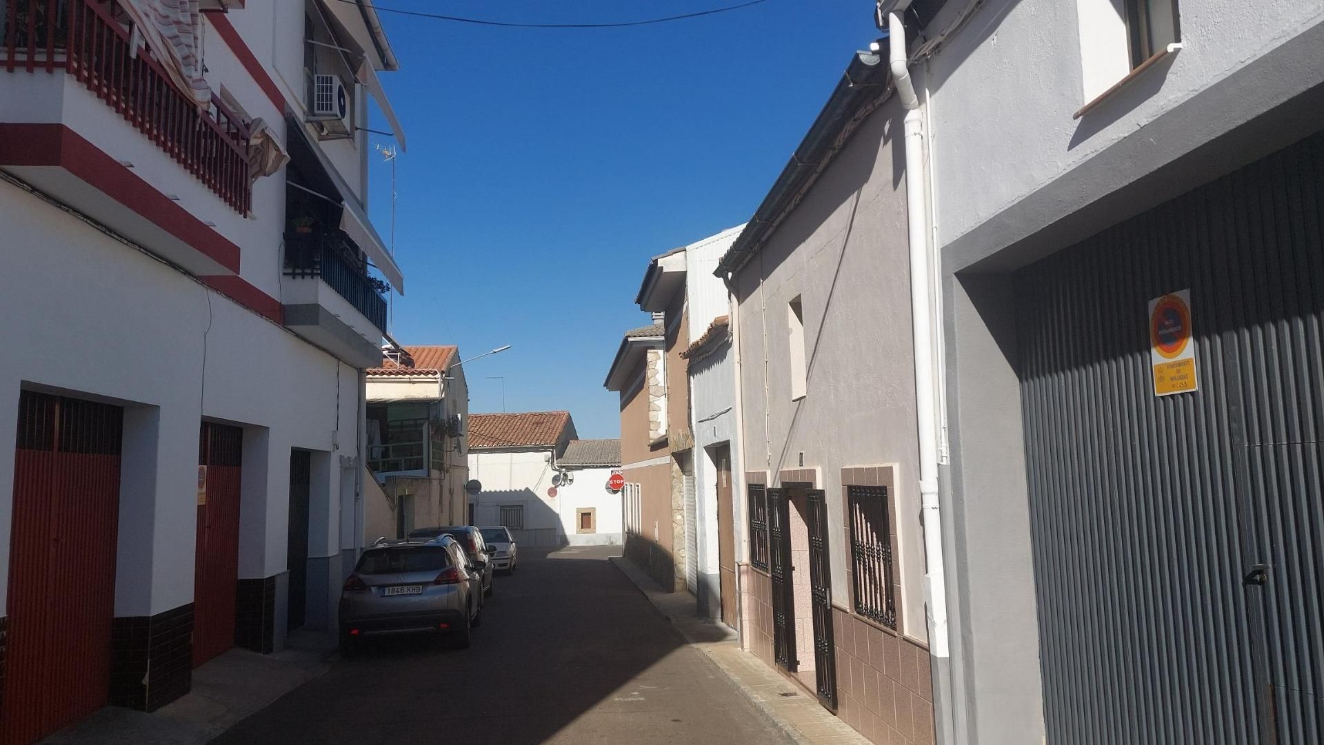 Vista exterior de Pis en venda en Miajadas amb Balcó