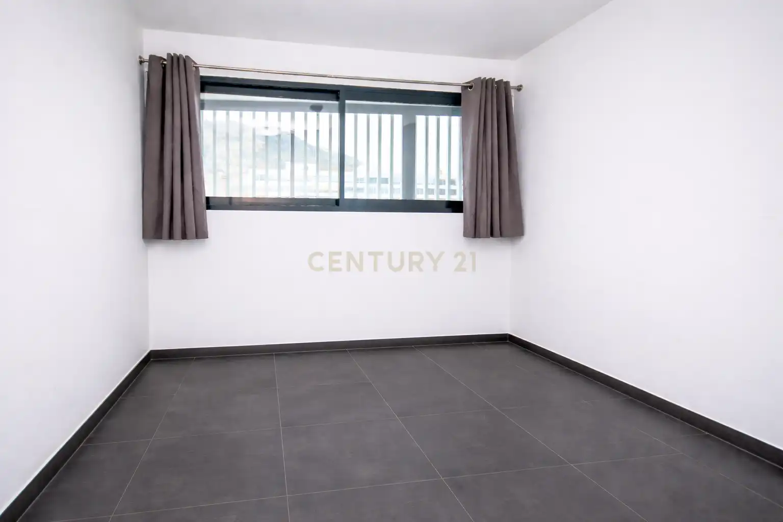 Piso en venta en Carrer Sol Naixent, 18b, Alicante, Spain, -1, Albufereta