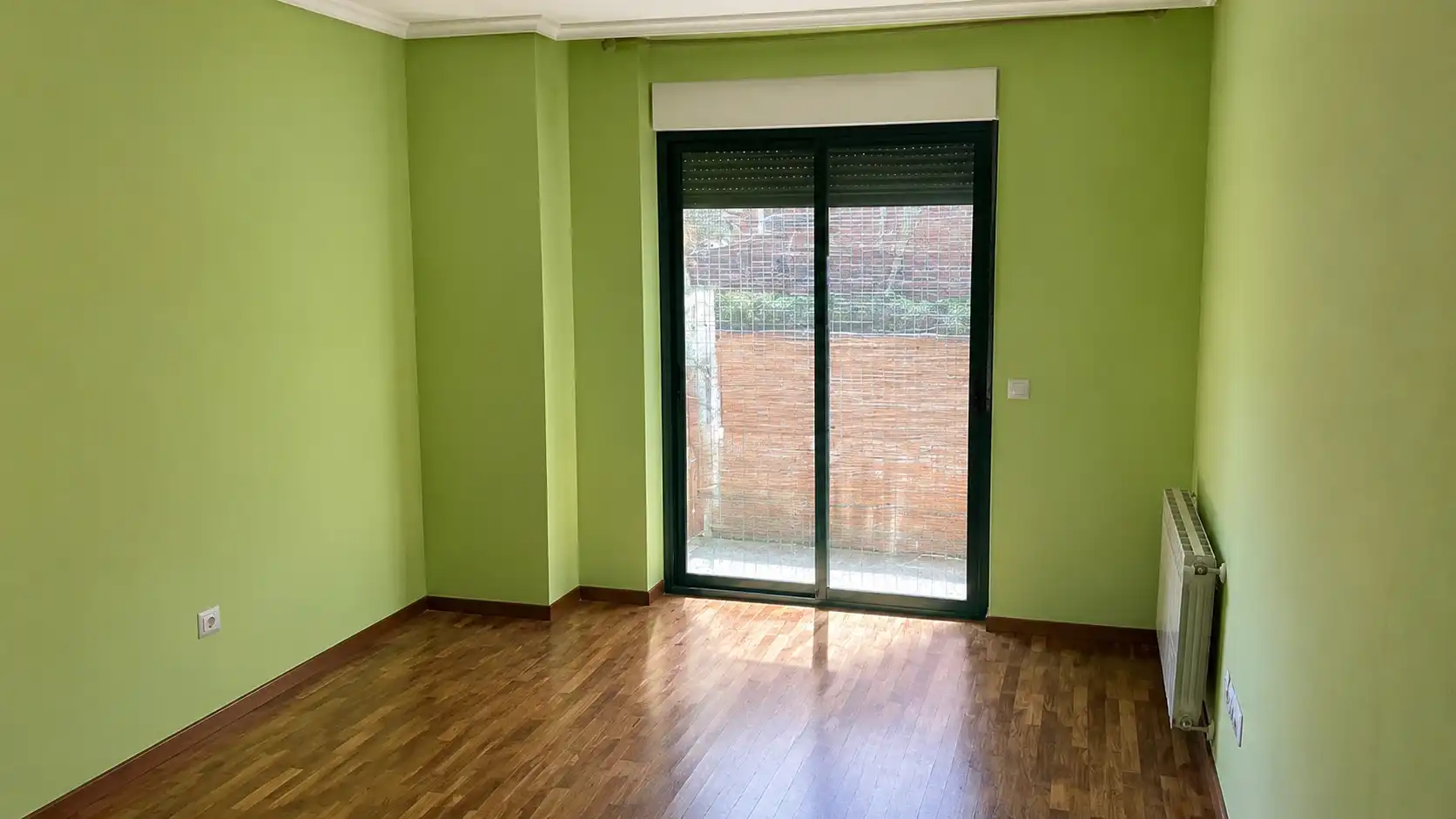 Dormitori de Casa o xalet en venda en Tordesillas amb Jardí privat, Terrassa i Piscina comunitària