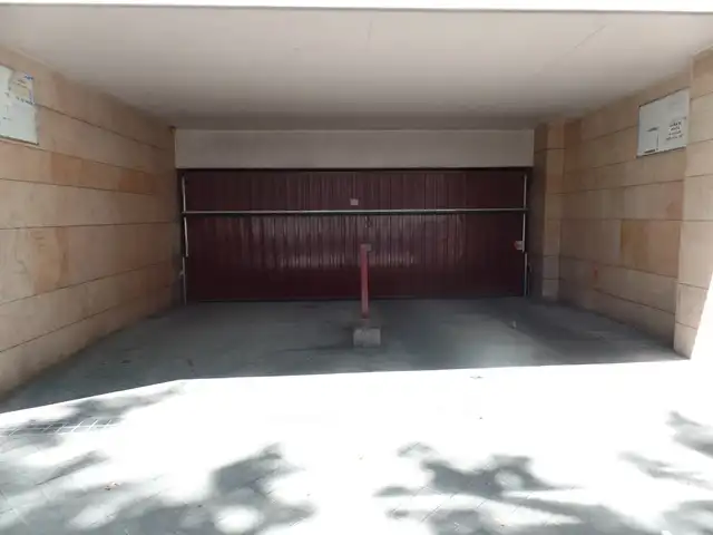 Individual con ascensor en venta en Avenida de Pablo Iglesias 41