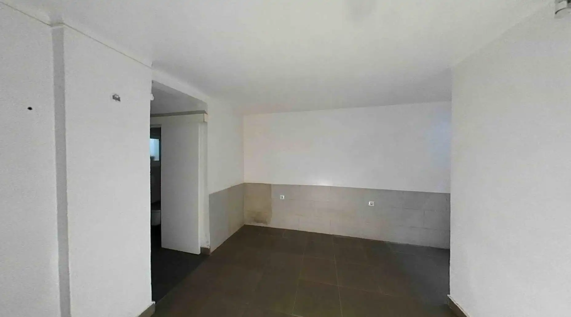Erdgeschoss zum Verkauf in Barcelona