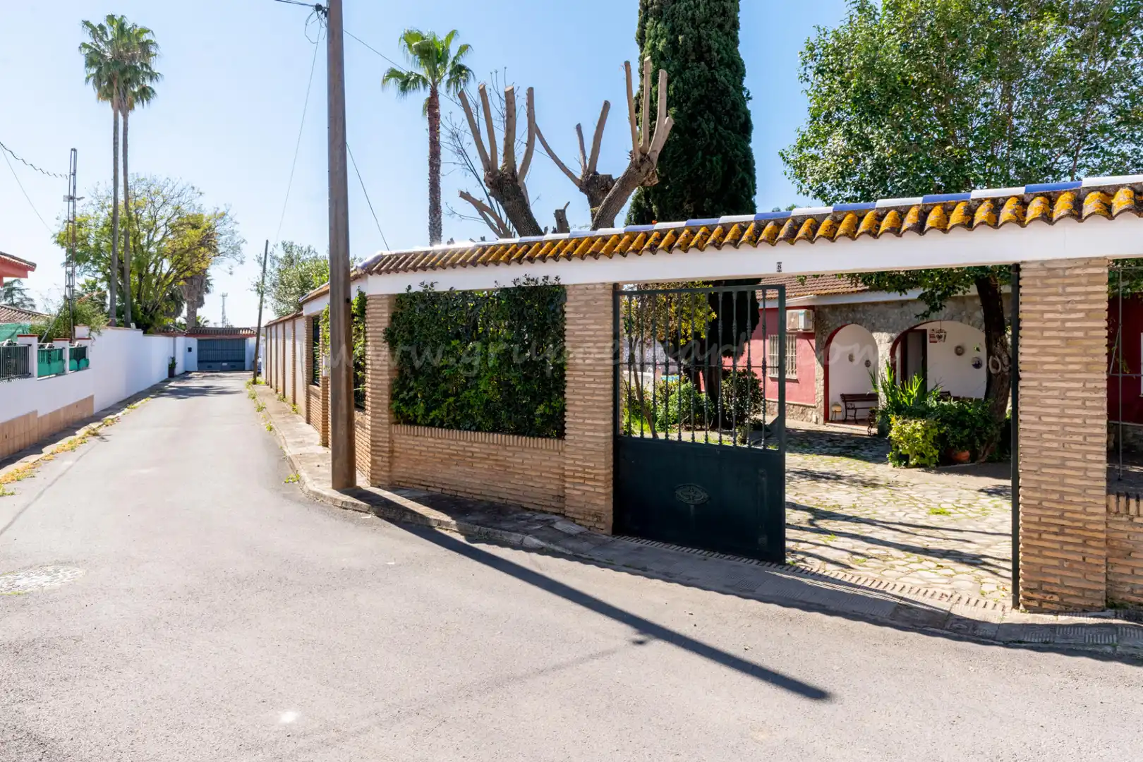 Vista exterior de Casa o chalet en venta en Villanueva del Ariscal con Aire acondicionado, Calefacción y Jardín privado