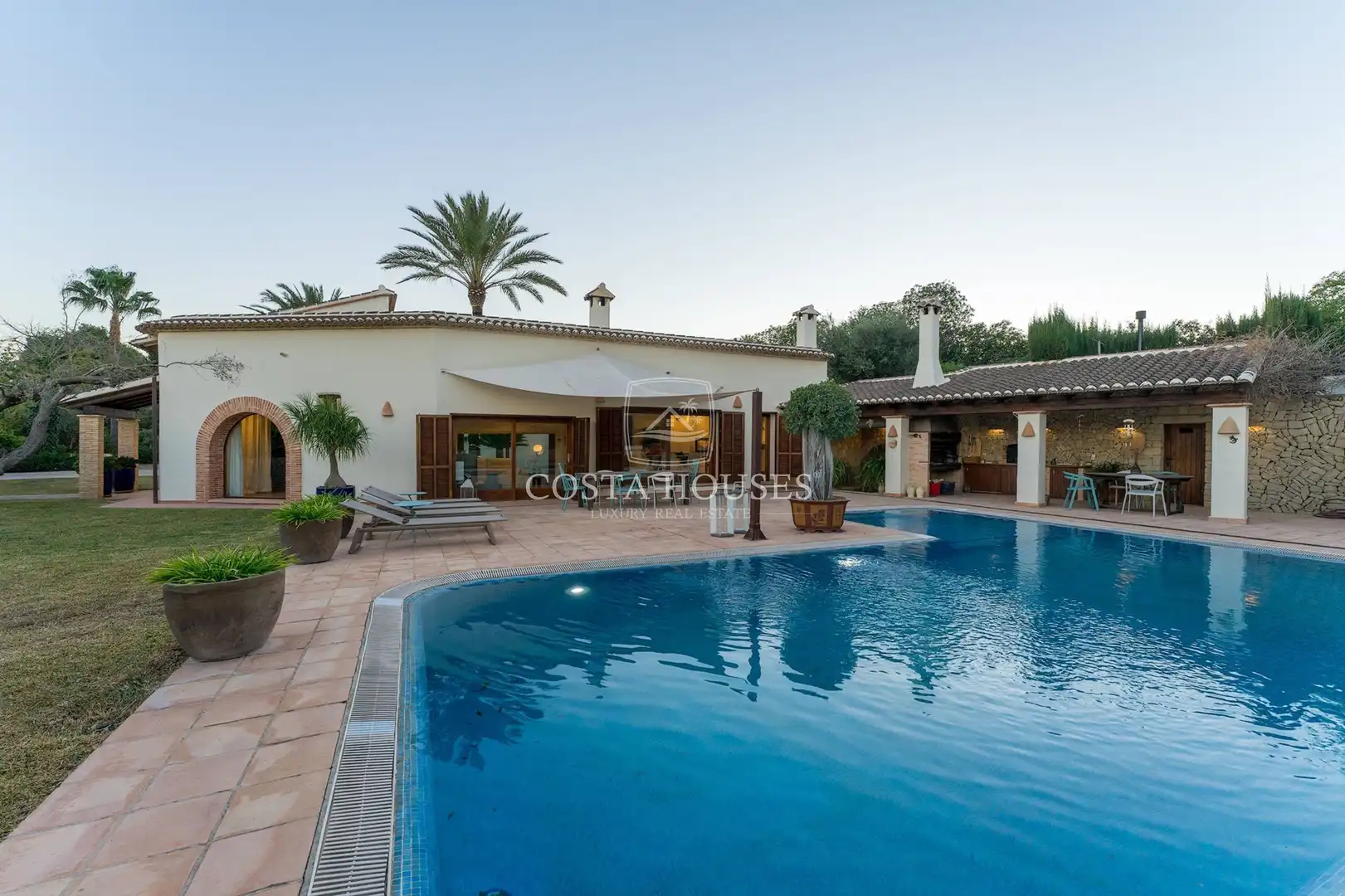 Vista exterior de Casa o xalet en venda en Jávea / Xàbia amb Aire condicionat, Jardí privat i Terrassa