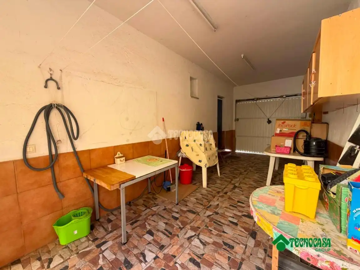 Casa adosada en venda en Erustes
