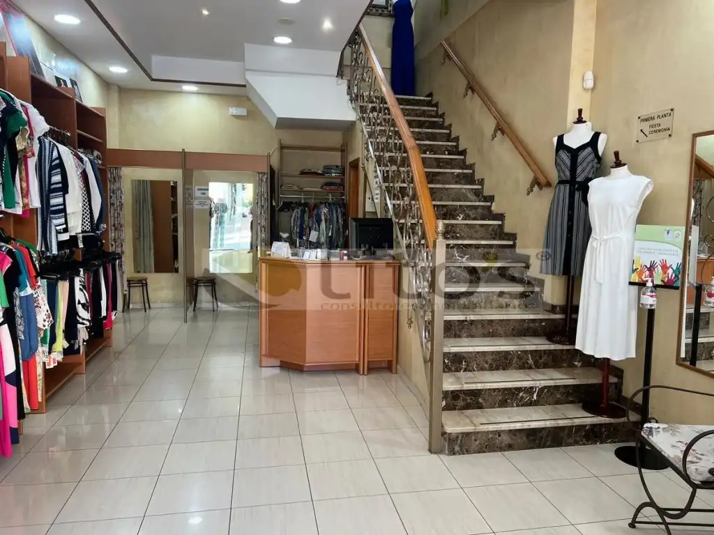 Local en venta en Dos Hermanas con Aire acondicionado