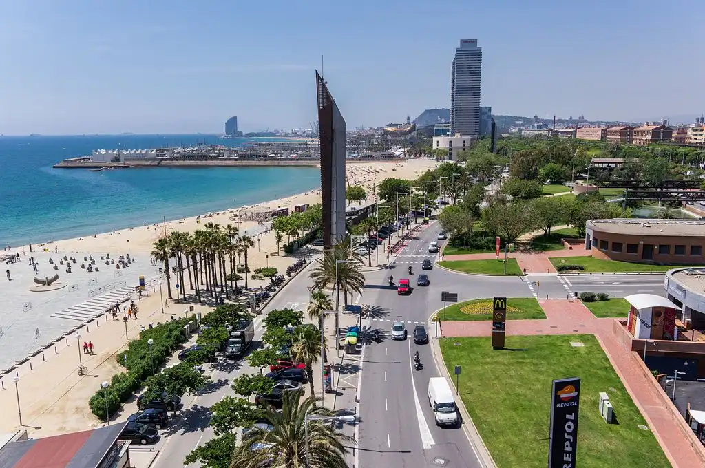 Vista exterior de Apartament en venda en Barcelona amb Aire condicionat, Calefacció i Parquet