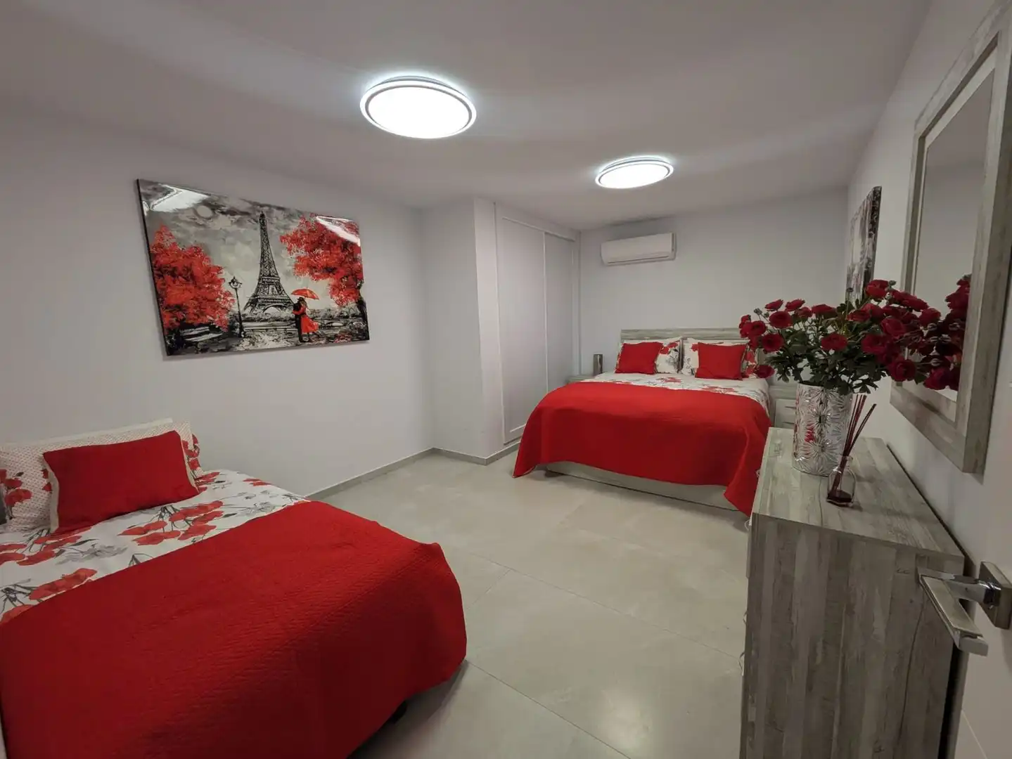 Dormitori de Casa o xalet en venda en Orihuela amb Jardí privat, Terrassa i Piscina