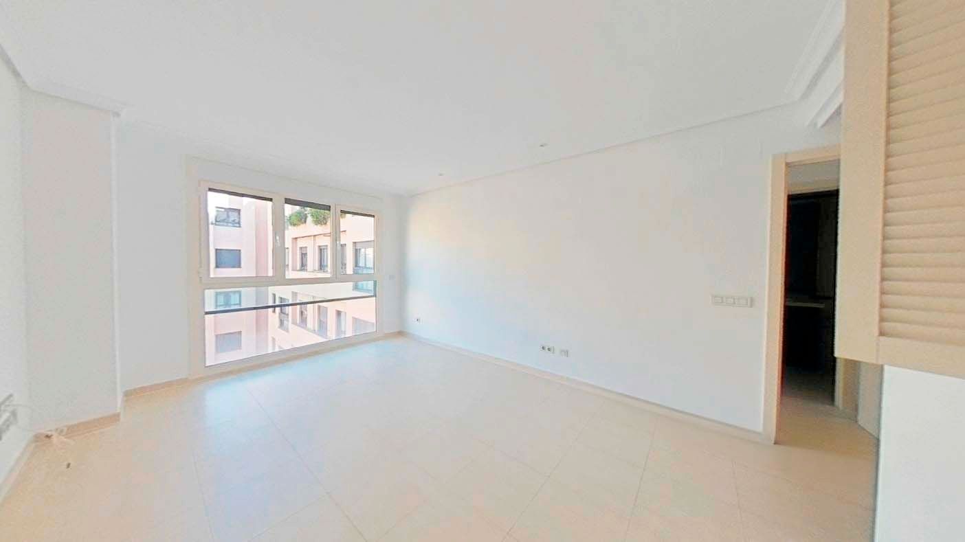 Bedroom of Flat for sale in  Madrid Capital  with Air Conditioner, Private garden and Storage room