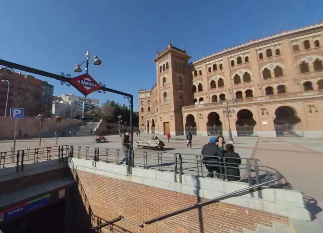Vista exterior de Piso de alquiler en Madrid con Aire acondicionado, Calefacción y Balcón