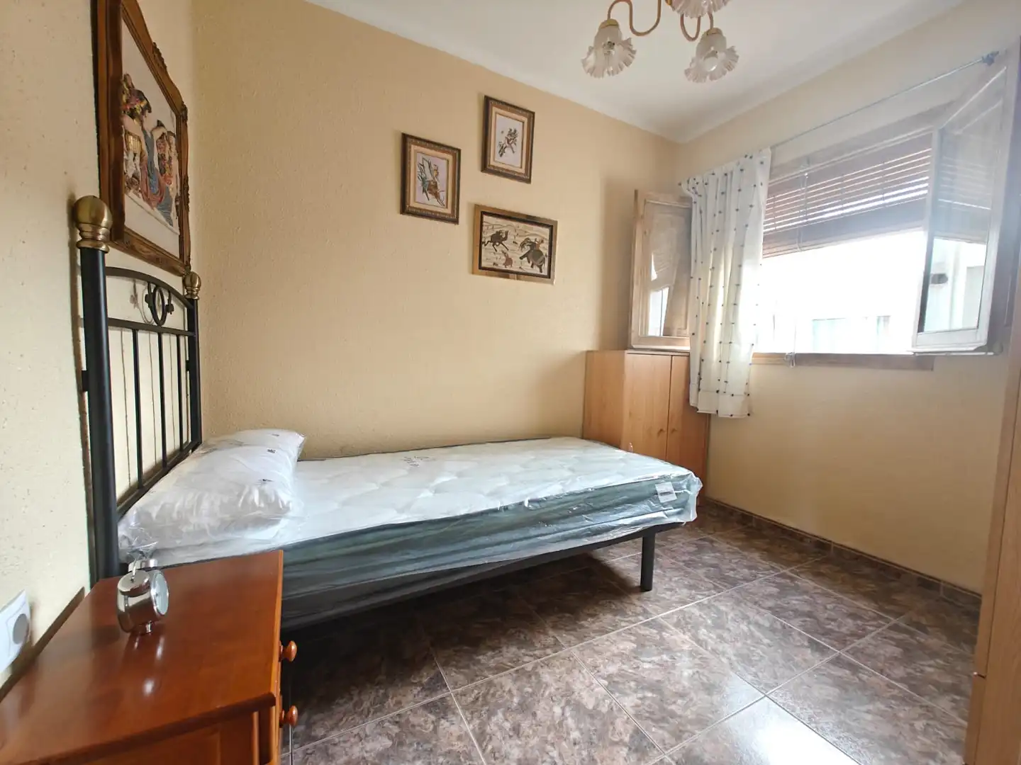 Schlafzimmer von Wohnung zum Verkauf in Mislata mit Klimaanlage, Möbliert und Balkon
