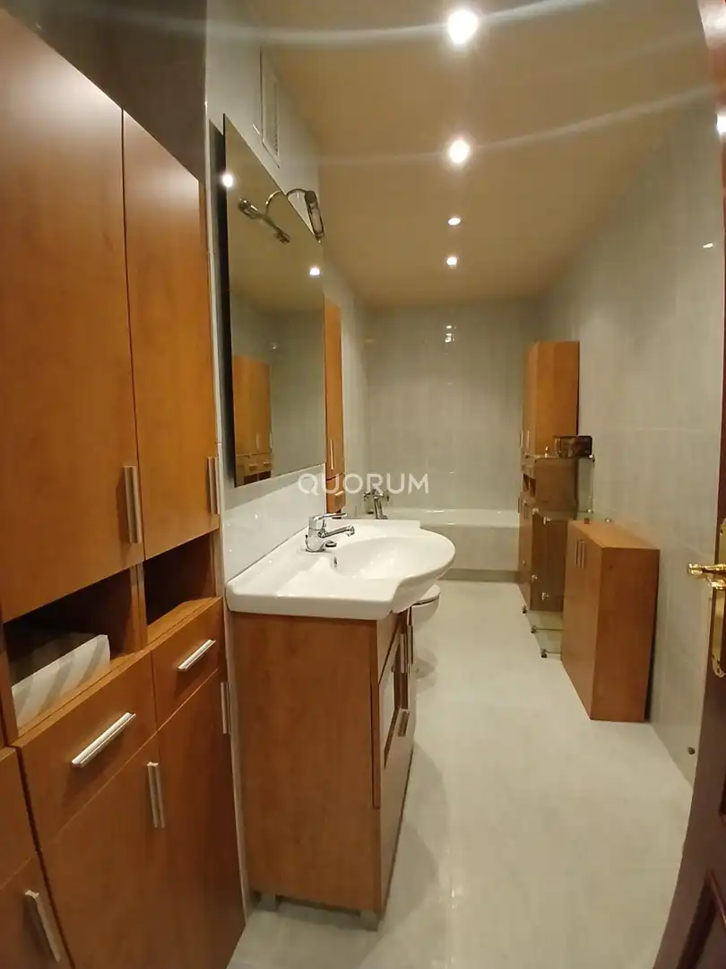 Baño de Ático en venta en Barakaldo  con Calefacción, Terraza y Trastero