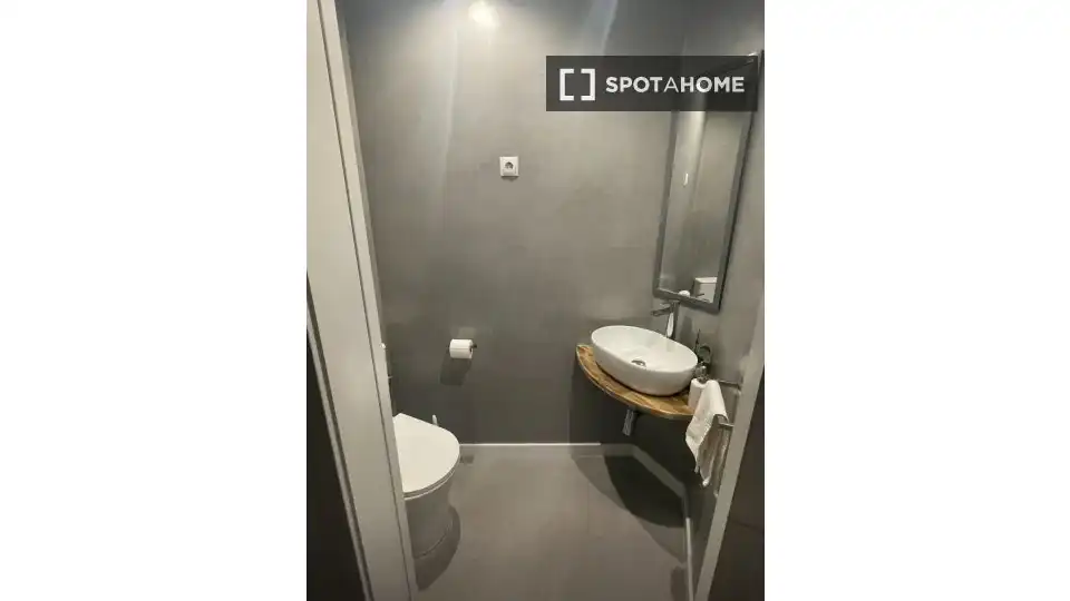 Bany de Pis de lloguer en Sants - Montjuïc