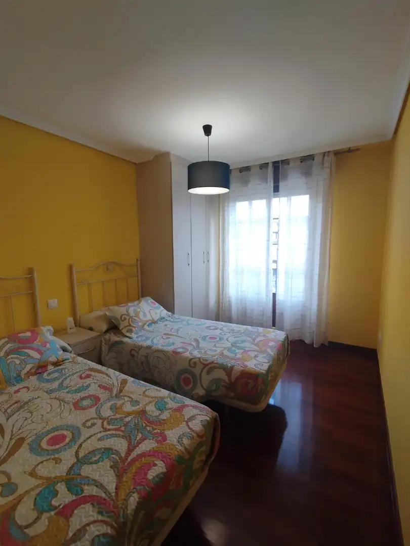 Schlafzimmer von Wohnung zur Miete in Santa María de Cayón mit Heizung, Parkett und Terrasse