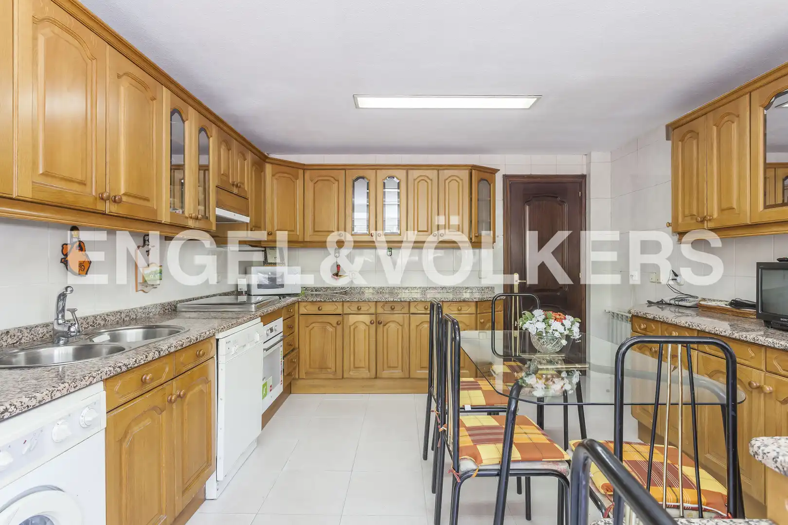 Kitchen of Detached homes for rent in Madrid  with Air Conditioner, Heating and Private garden